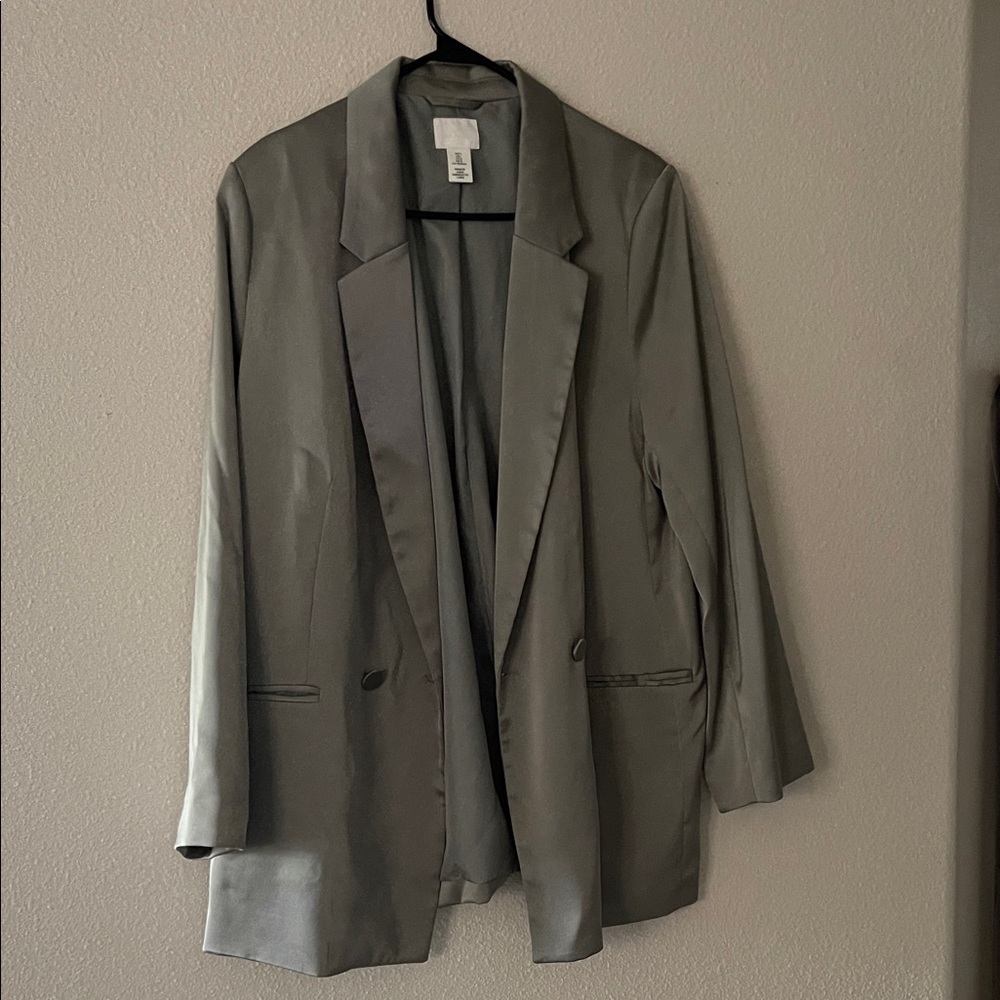 H&M Women's Elegant pastel green/silver Suit Jacket